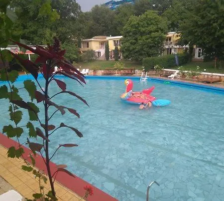 アパート парк-хотел рива *