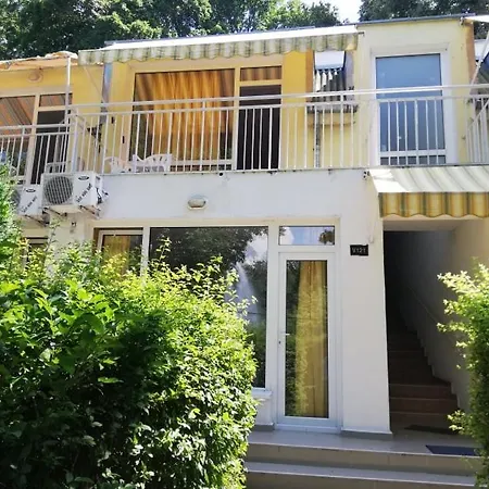 Διαμέρισμα парк-хотел рива *