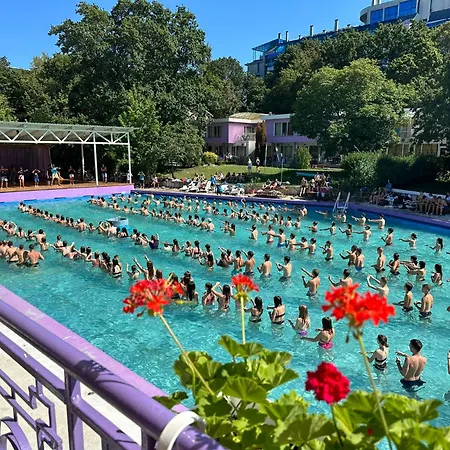 парк-хотел рива Apartment *