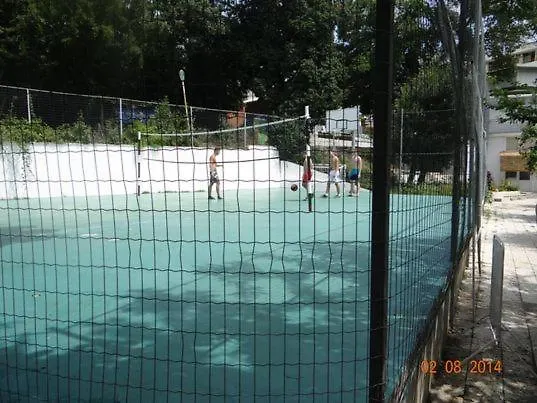 Appartamento парк-хотел рива *