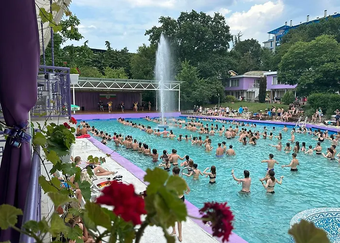 Appartamento парк-хотел рива *