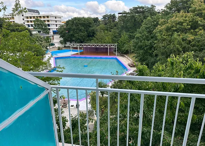 Appartamento парк-хотел рива *